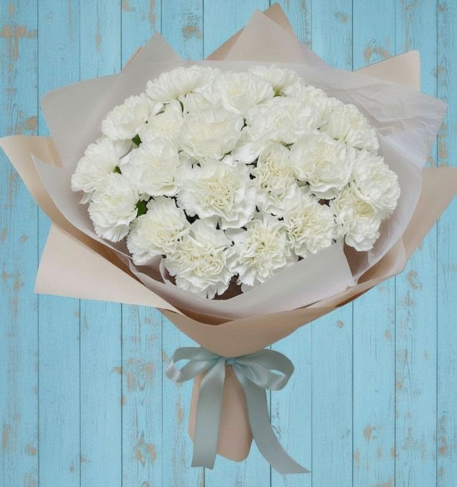 Букет цветов из: Гвоздики в поселке Медико-Инструментального завода