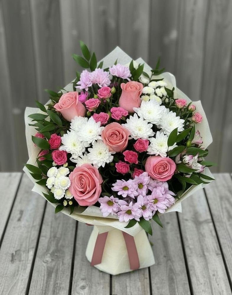 Букет цветов из: Альстромерии, Гвоздики, Розы и Хризантемы в поселке Медико-Инструментального завода