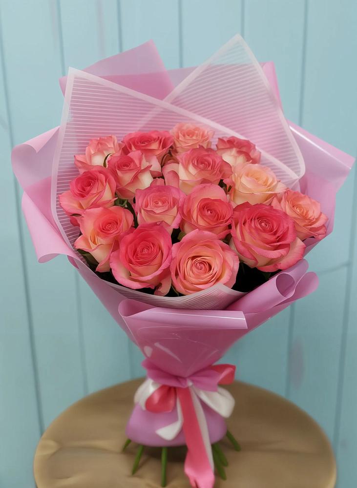 Букет 15 Розовых роз Равель в поселке Медико-Инструментального завода