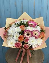 Букет цветов из:  Розы, Герберы и Хризантемы в поселке Медико-Инструментального завода
