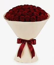 Букет 101 Бордовая роза Блэк Бакарра в поселке Медико-Инструментального завода