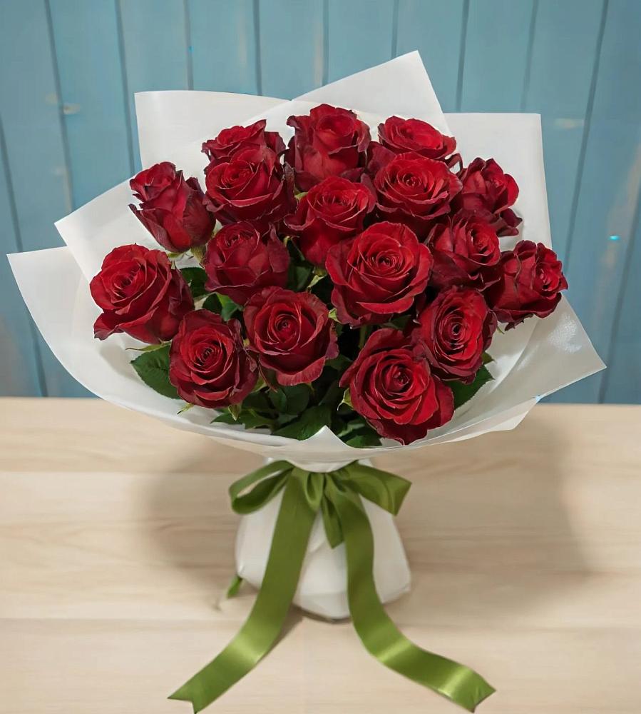 Букет Красные розы в поселке Медико-Инструментального завода