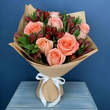 Букет цветов из:  Розы и Альстромерии в поселке Медико-Инструментального завода