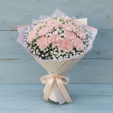 Букет цветов из:  Гвоздики в поселке Медико-Инструментального завода