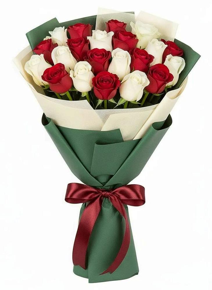 Букет Микс из красных и белых роз в поселке Медико-Инструментального завода