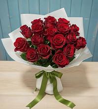 Букет Красные розы в поселке Медико-Инструментального завода