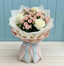 Букет цветов из:  Розы в поселке Медико-Инструментального завода