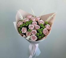 Букет цветов из:  Розы и Хризантемы в поселке Медико-Инструментального завода