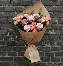 Букет цветов из:  Розы в поселке Медико-Инструментального завода