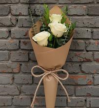 Букет цветов из:  Розы в поселке Медико-Инструментального завода