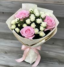 Букет цветов из:  Розы в поселке Медико-Инструментального завода