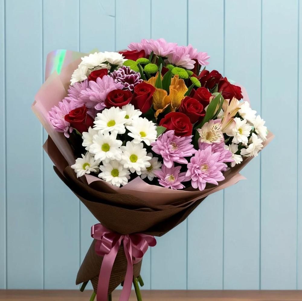 Букет цветов из: Розы, Хризантемы и Альстромерии в поселке Медико-Инструментального завода