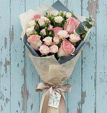 Букет цветов из:  Розы #REPLACE_PRED# поселке Медико-Инструментального завода