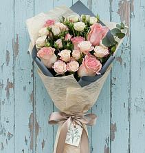 Букет цветов из:  Розы в поселке Медико-Инструментального завода