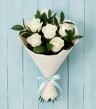 Букет цветов из:  Розы в поселке Медико-Инструментального завода