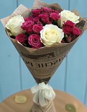Букет цветов из:  Розы в поселке Медико-Инструментального завода