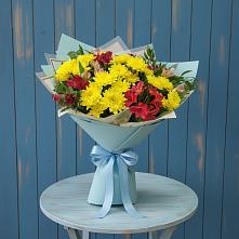 Букет цветов из:  Альстромерии и Хризантемы в поселке Медико-Инструментального завода