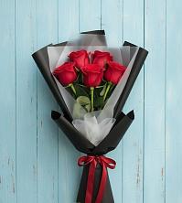 Букет цветов из:  Розы в поселке Медико-Инструментального завода
