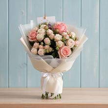 Букет цветов из:  Розы в поселке Медико-Инструментального завода
