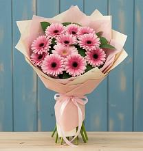 Букет цветов из:  Герберы в поселке Медико-Инструментального завода