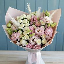 Букет цветов из:  Альстромерии и Розы в поселке Медико-Инструментального завода